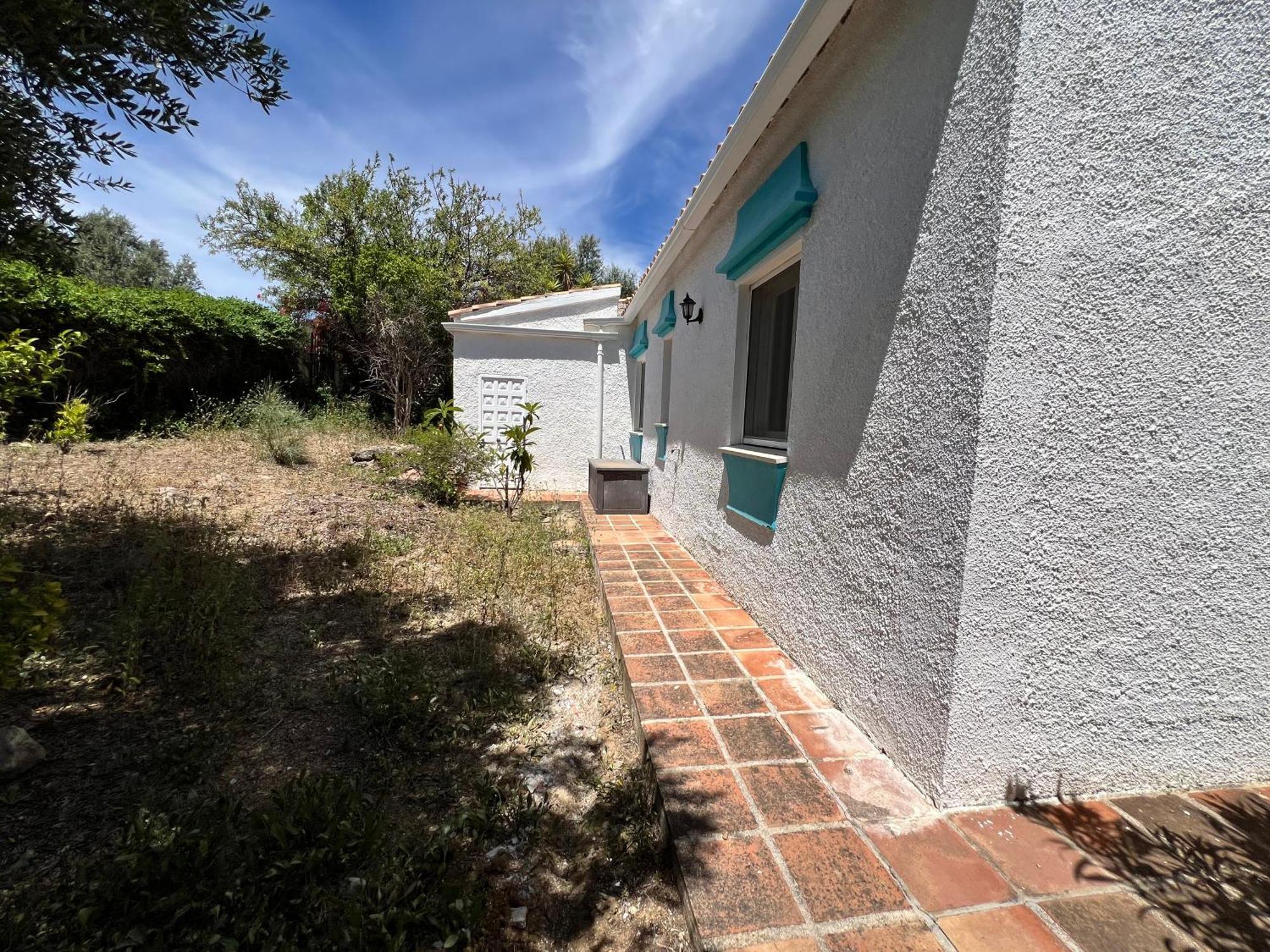 Cd-2392 Three Bed Two Bathroom With Pool Vinuela Exterior photo